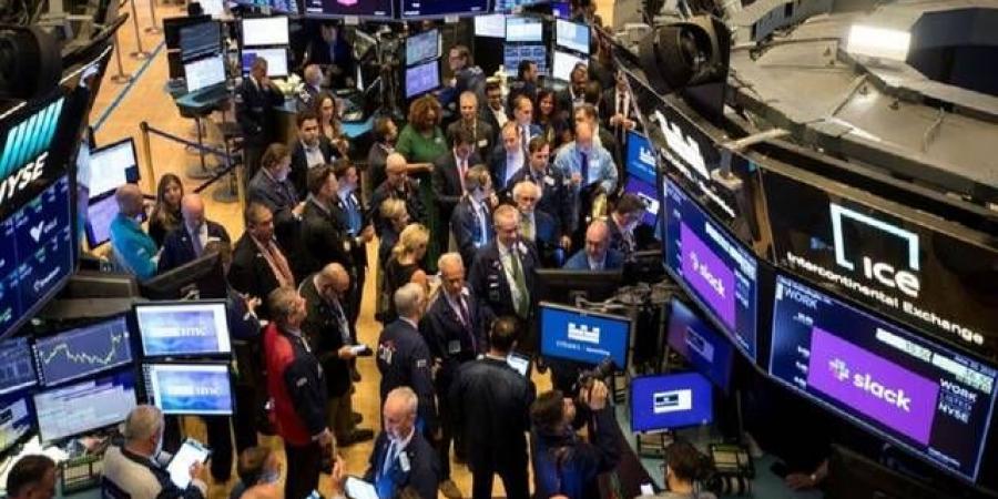 الأسهم
      الأمريكية
      تتباين
      في
      مستهل
      التعاملات
      مع
      ترقب
      محضر
      الفيدرالي