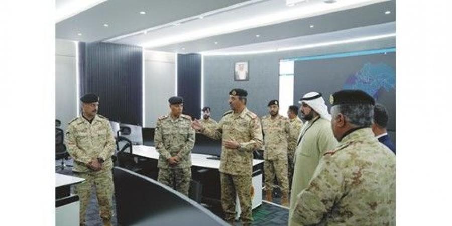 رئيس الأركان: «تواصل» نقلة نوعية في البنية التحتية لتقنية المعلومات بالجيش