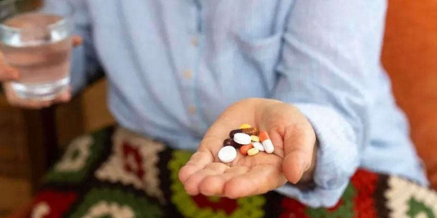 ثورة جديدة في عالم الطب.. شريحة ذكية تحت الجلد "تُوزع الأدوية تلقائيًا" حسب الحاجة