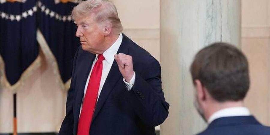 ترامب يقفز بالإنفاق الدفاعي 500 مليار دولار في ميزانية 2027