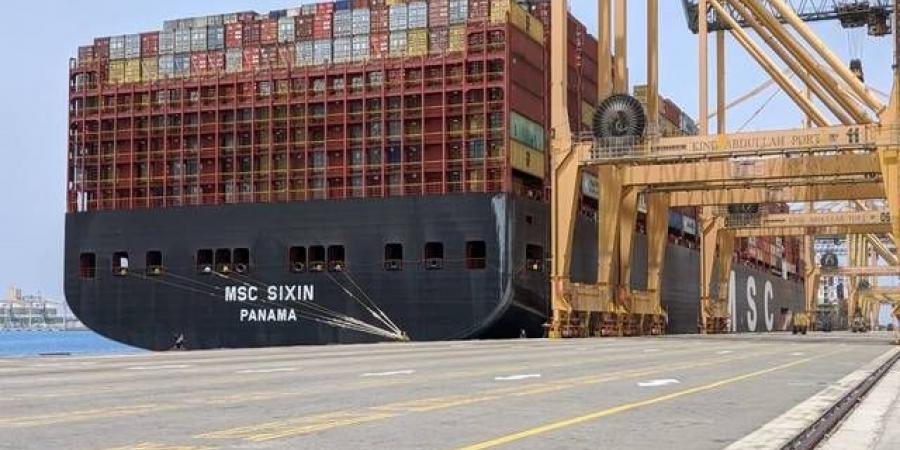 موانئ السعودية تطلق 13 خدمة شحن ملاحية جديدة رغم الوضع الراهن بالمنطقة