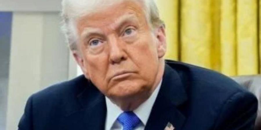 خبراء يحذرون: تهديدات ترامب بضرب منشآت إيران تُصنف جرائم حرب