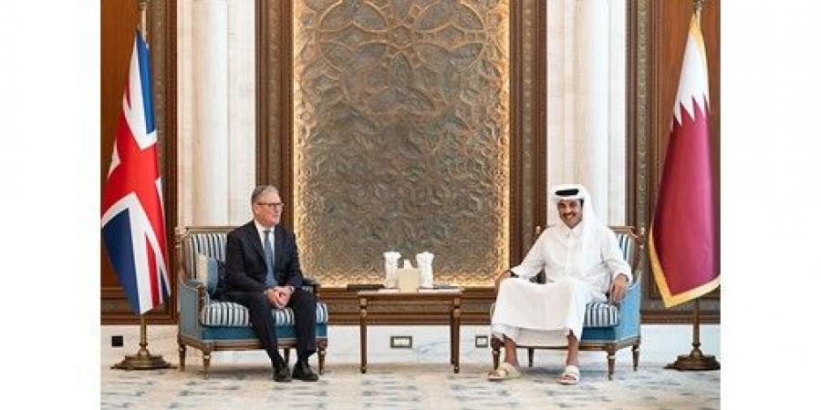 أمير قطر ورئيس الوزراء البريطاني يؤكدان اهمية خفض التصعيد وتعزيز الاستقرار الاقليمي