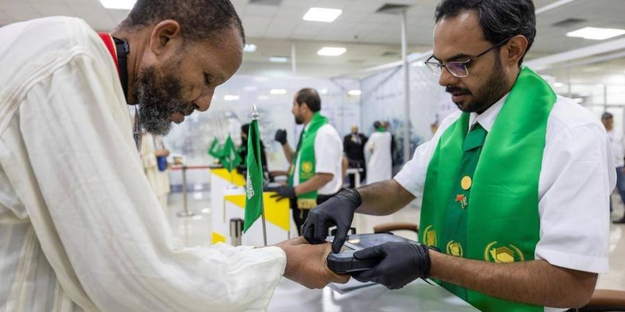 حجاج مكفوفون من المغرب: دلالات العناية في «طريق مكة» أبلغ من أن ترى