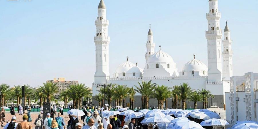 مبادرة «لرحلة آمنة» تواصل دعم ضيوف الرحمن في ساحات مسجد قباء
