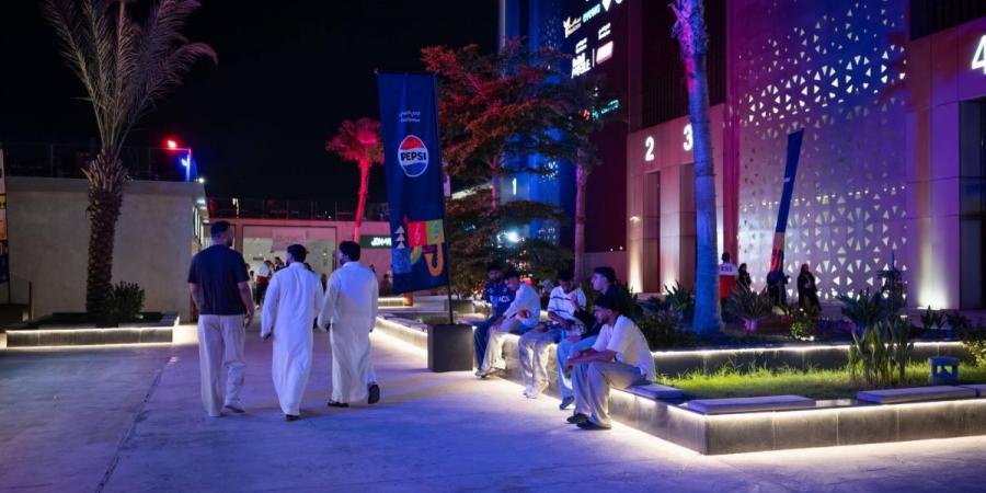 جدة تتحول إلى عاصمة المشجعين مع انطلاق «عيشوا المونديال»