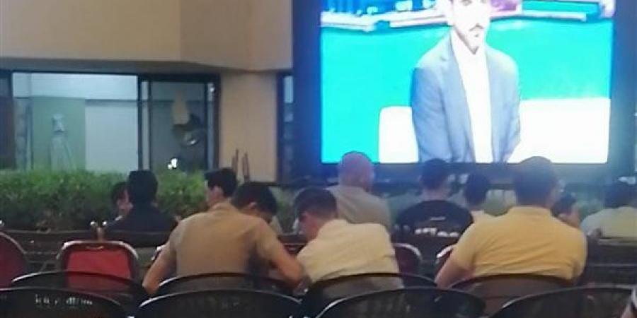 شاشات عملاقة بمراكز شباب المنيا استعدادا لمباراة منتخب مصر وبلجيكا (فيديو)