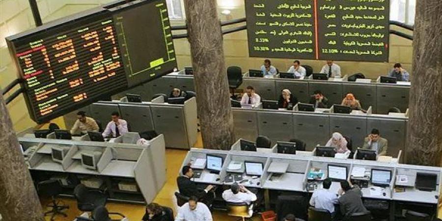 82.9 % صافى تعاملات المصريين بالبورصة خلال جلسة الاثنين
