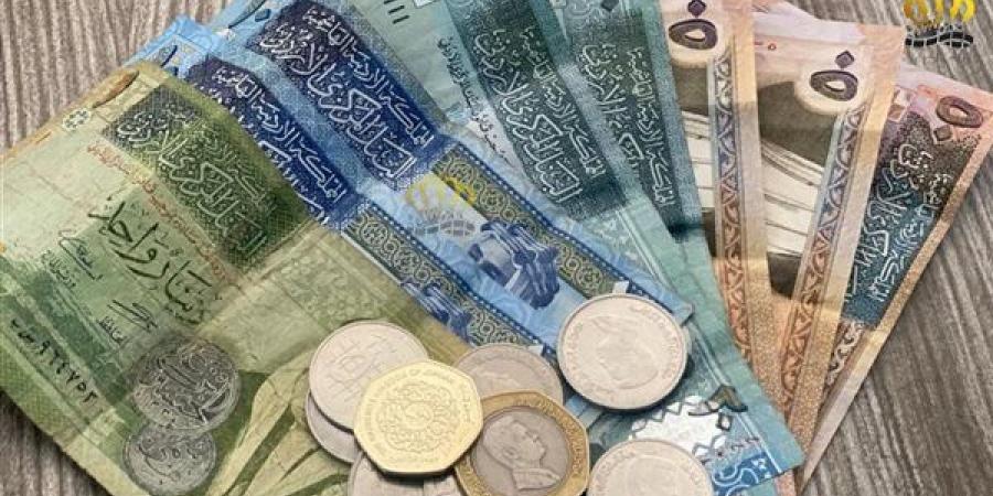 تراجع سعر الدينار الأردني مقابل الجنيه في البنك المركزي مساء اليوم
