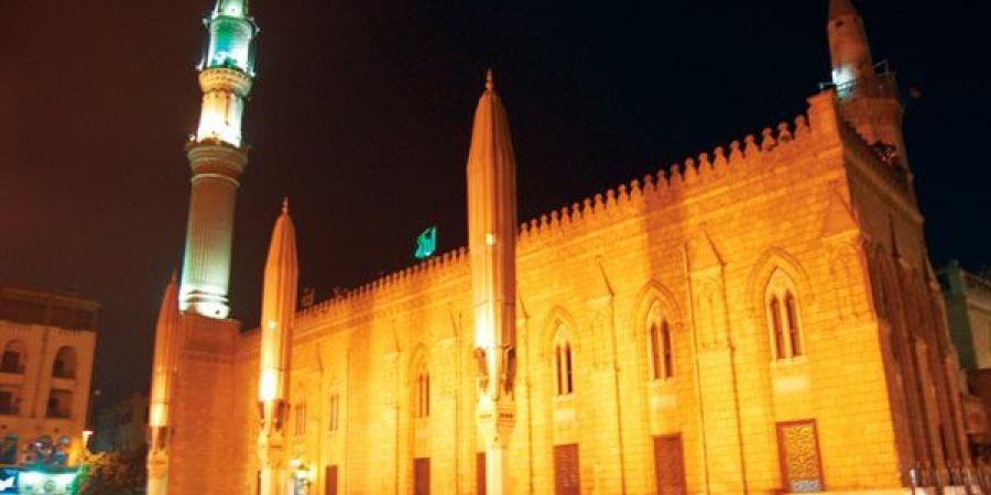 مواقيت الصلاة، موعد أذان العشاء اليوم الجمعة في القاهرة والمحافظات