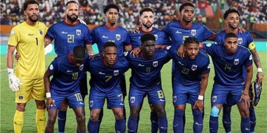 هدية من الحارس، فاليرا يعاقب أوروجواي بهدف قاتل للرأس الأخضر في كأس العالم