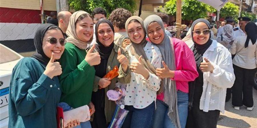طلاب الثانوية العامة بالدقهلية: الفرنساوي فرحنا زي منتخب مصر في كأس العالم (فيديو)