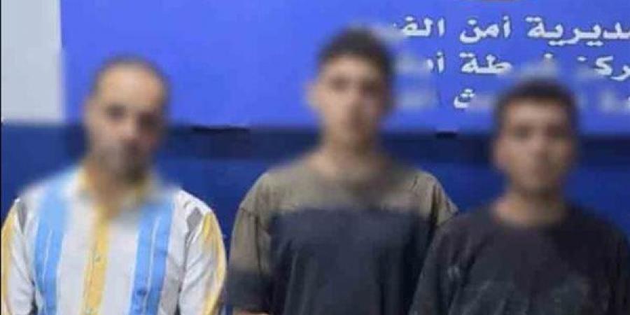 ضبط أب وابنه بعد الاعتداء على بائع بسلاح أبيض في الفيوم
