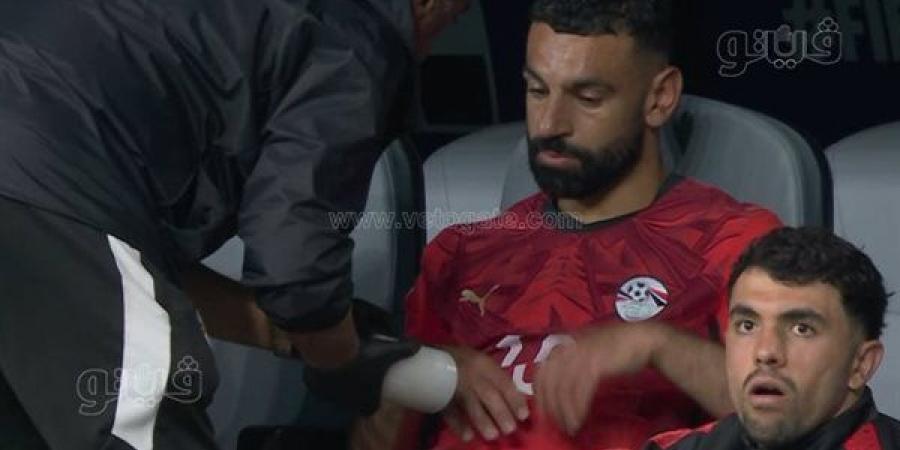 هل يلحق محمد صلاح بمباراة أستراليا؟.. طبيب منتخب مصر يوضح