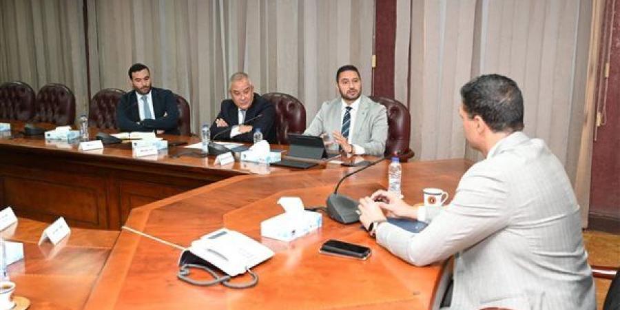 وزير الصناعة: افتتاح أول مصنع للإضاءة الذكية في مصر باستثمارات 30 مليون دولار نهاية العام
