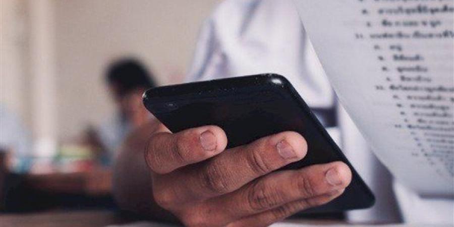 شاومينج يزعم تداول أسئلة وإجابات امتحان اللغة العربية لطلاب الثانوية العامة 2026، والتعليم تحقق