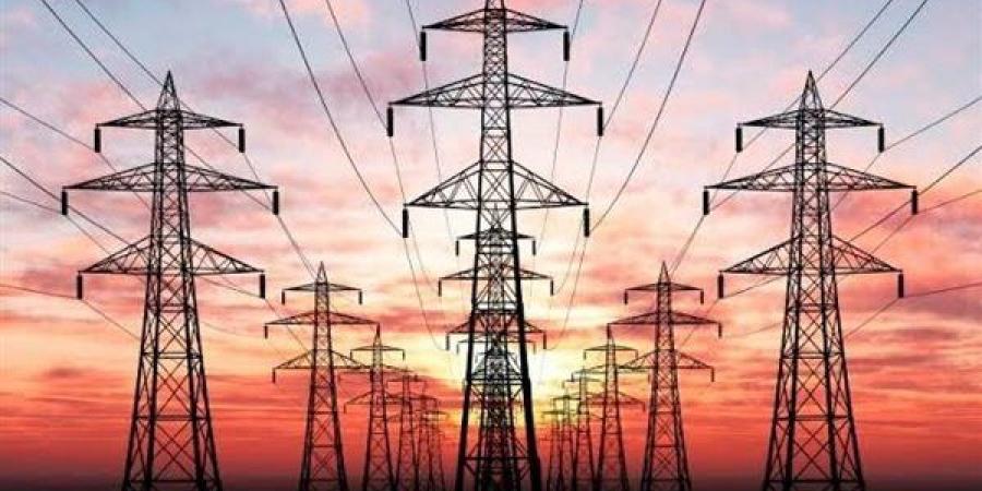 الكهرباء تطبق تسوية الذروة لمحاسبة الأنشطة التجارية على هذا القطاع يوليو المقبل