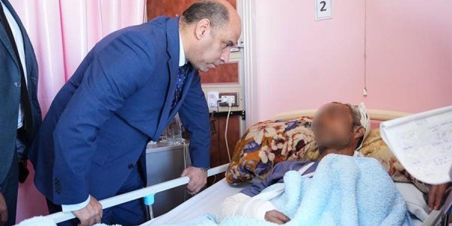 رداد يتابع مصابي حادث القطار السريع: سلامة العمال أولوية لا تقبل التهاون