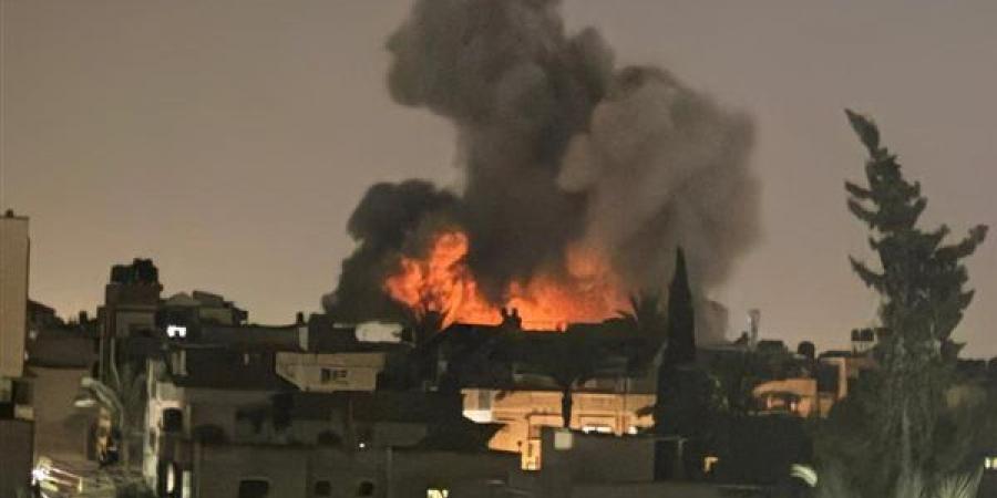 سقوط مصابين في غارة من مسيرة إسرائيلية على مخيم النصيرات وسط غزة