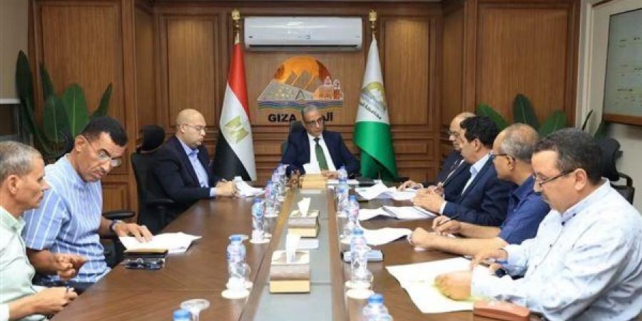 توجيهات عاجلة من محافظ الجيزة لتسريع التصالح وتقنين الأراضي بمنشأة القناطر