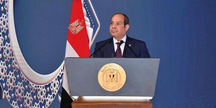 السيسي يمنح وسام العلوم والفنون من الطبقة الأولى لعدد من علماء الأزهر والأوقاف